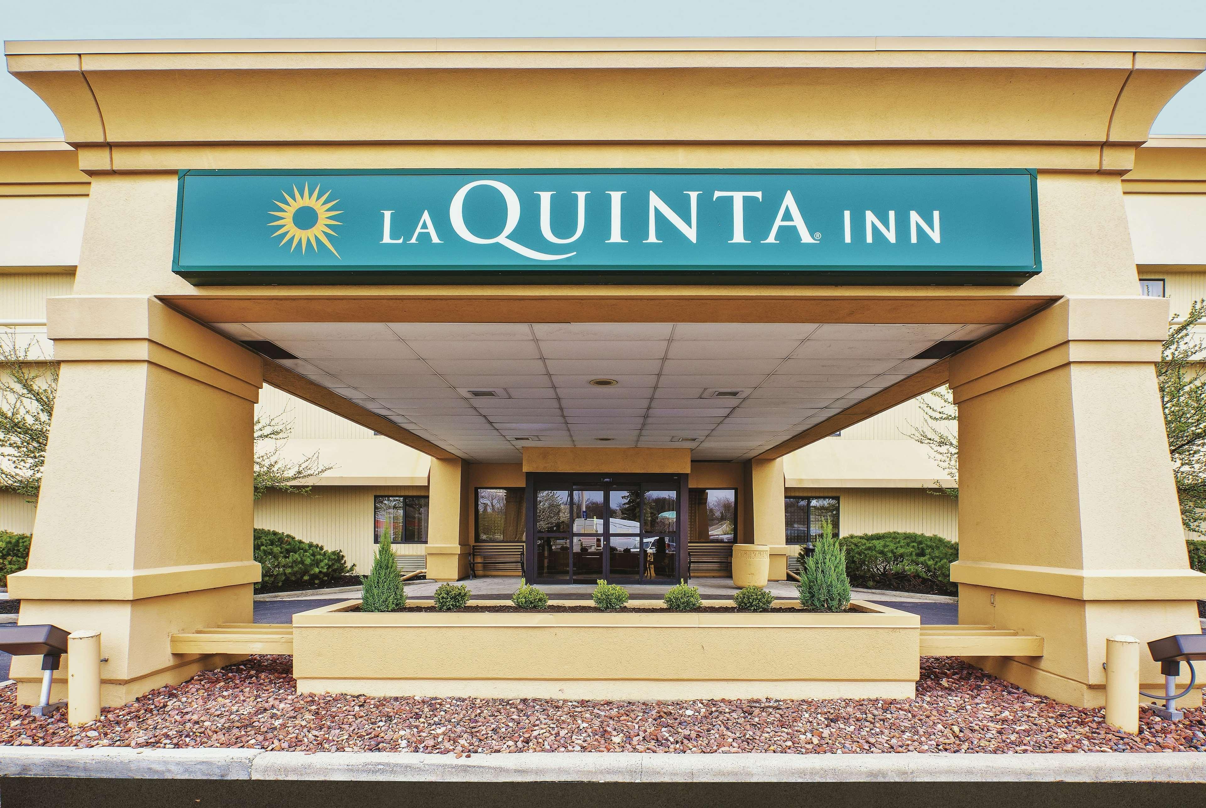 La Quinta Inn By Wyndham Toledo Perrysburg Exterior photo